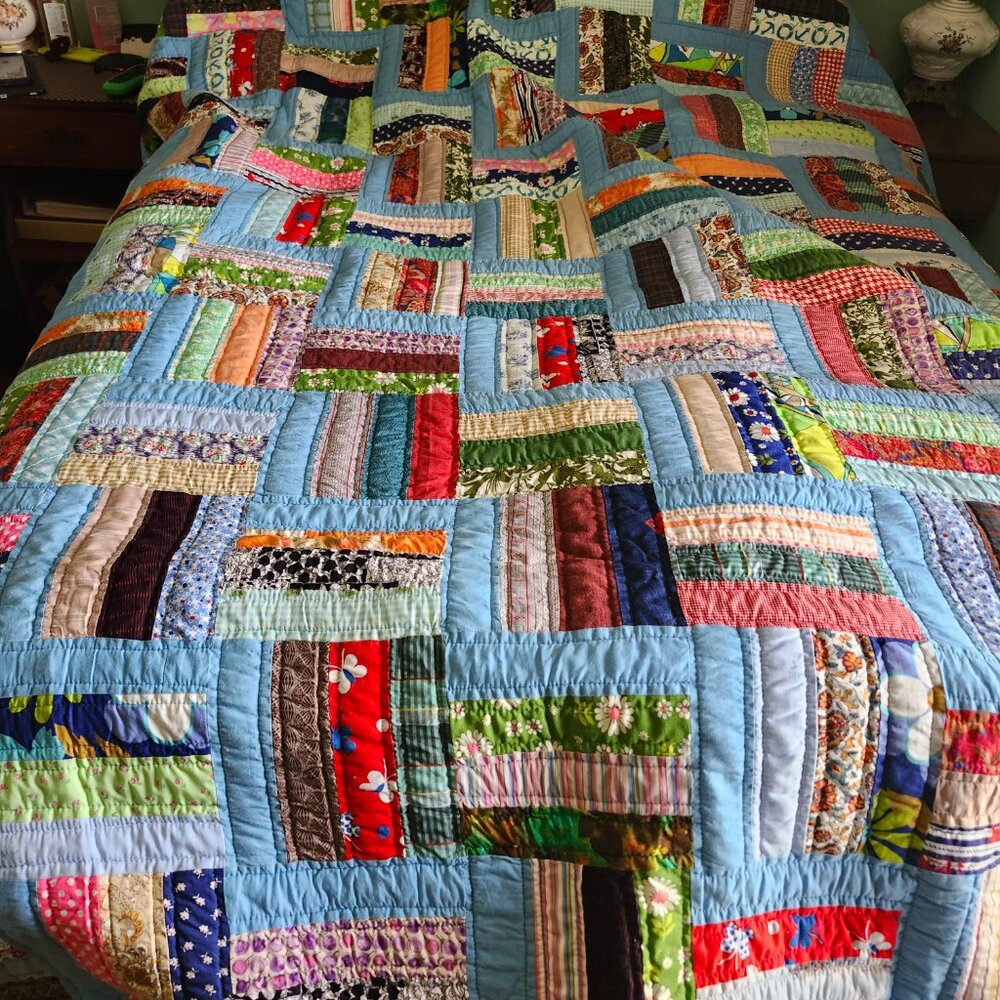 Vintage quilt   88" x 75"